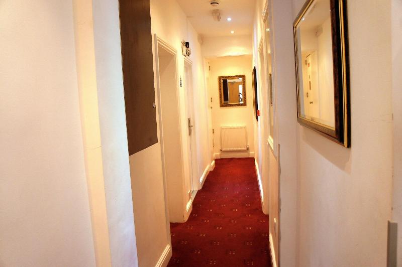 Plaza London Hotel - Lobi