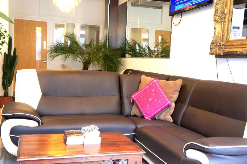 Plaza London Hotel - Lobi