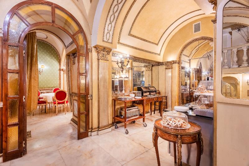 Des Epoques Hotel - Restoran