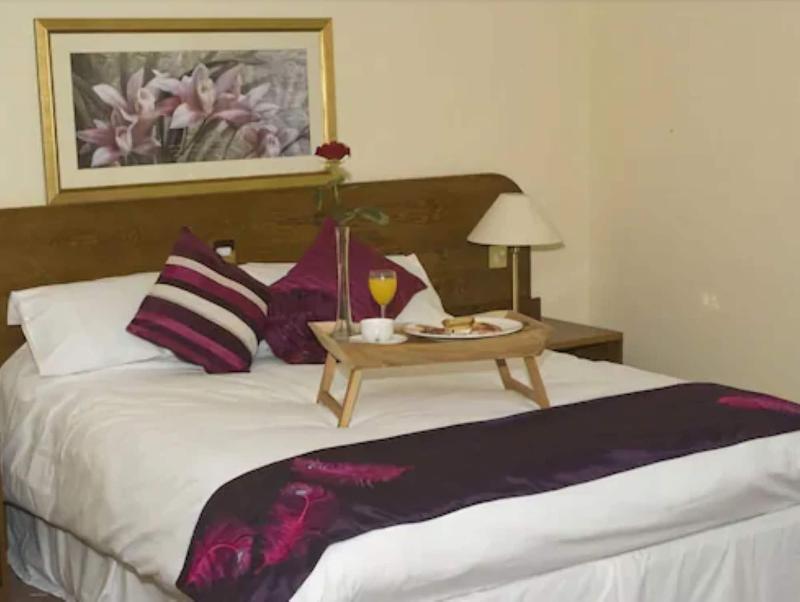 Charlemont Arms Hotel - Oda