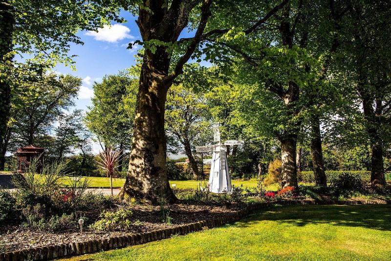 Groarty House & Manor B&B - Genel