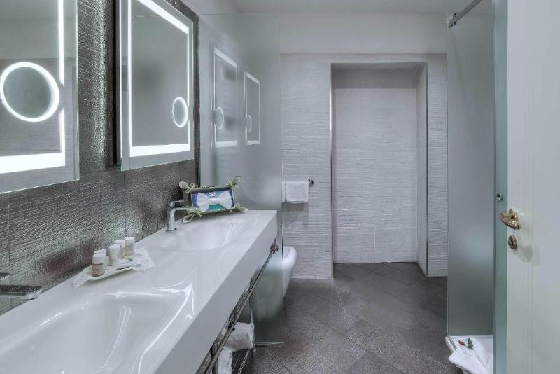 Trevi Rome Suite - Oda