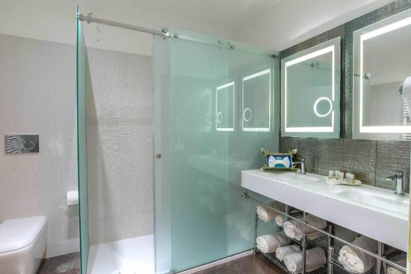 Trevi Rome Suite - Oda