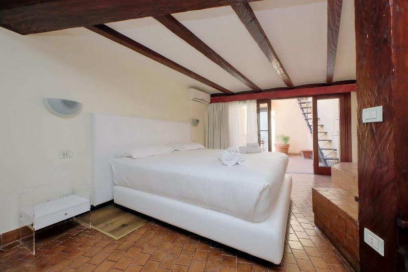 Trevi Rome Suite - Oda