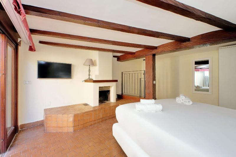 Trevi Rome Suite - Oda