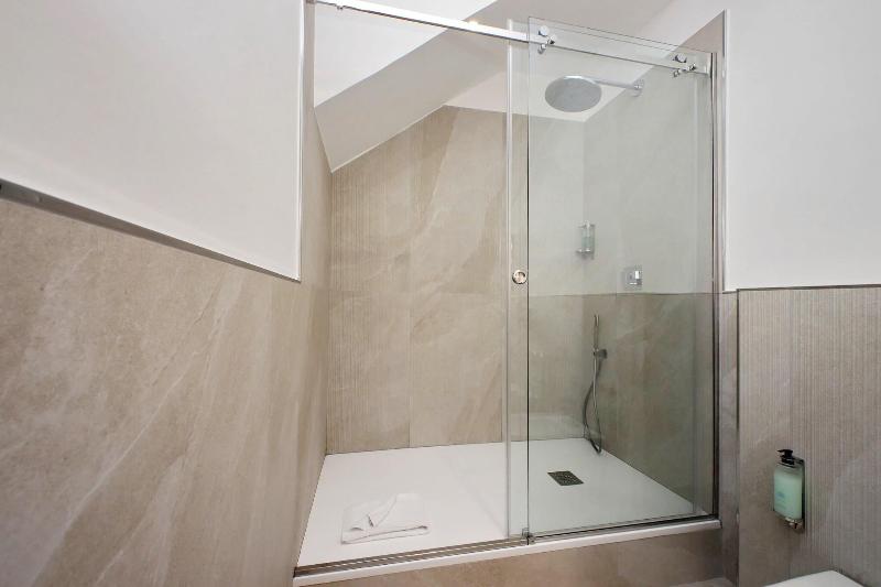 Trevi Rome Suite - Oda