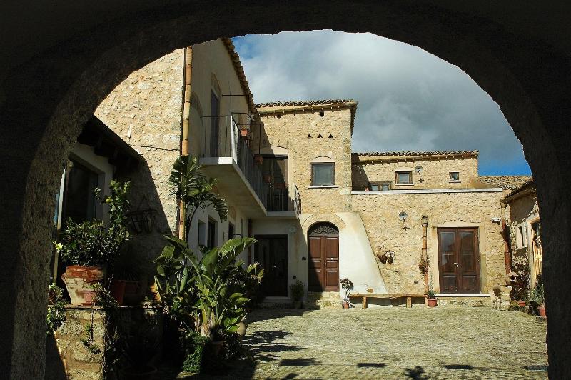 Agriturismo Baglio San Nicola - Lobi