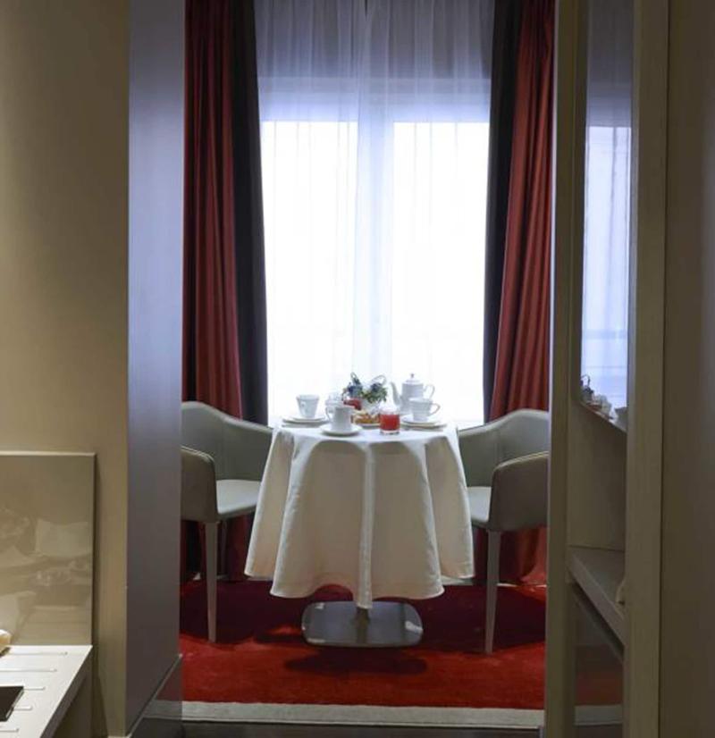 Harry's Bar Trevi Hotel & Restaurant - Oda