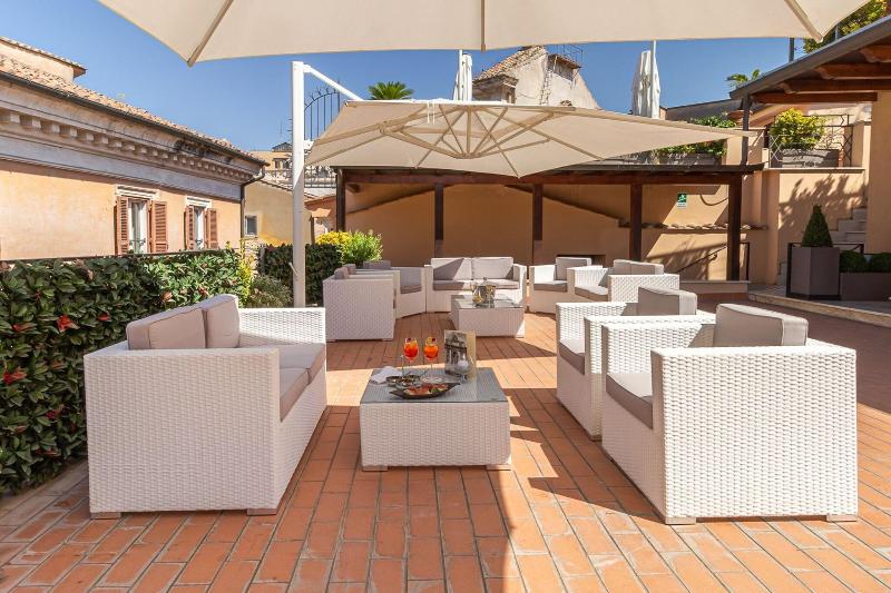 Harry's Bar Trevi Hotel & Restaurant - Teras