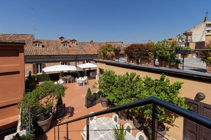 Harry's Bar Trevi Hotel & Restaurant - Teras