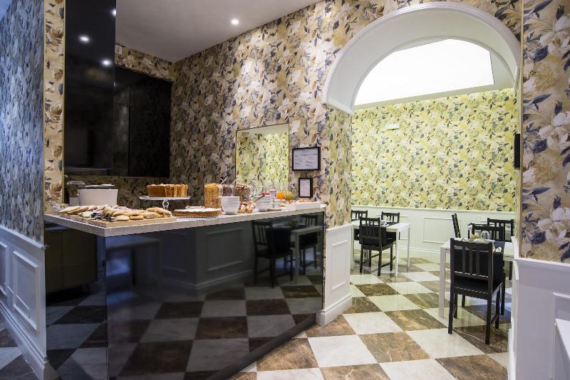Via Veneto Suites - Restoran