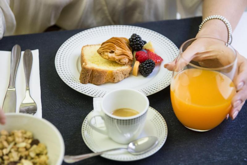 Via Veneto Suites - Restoran