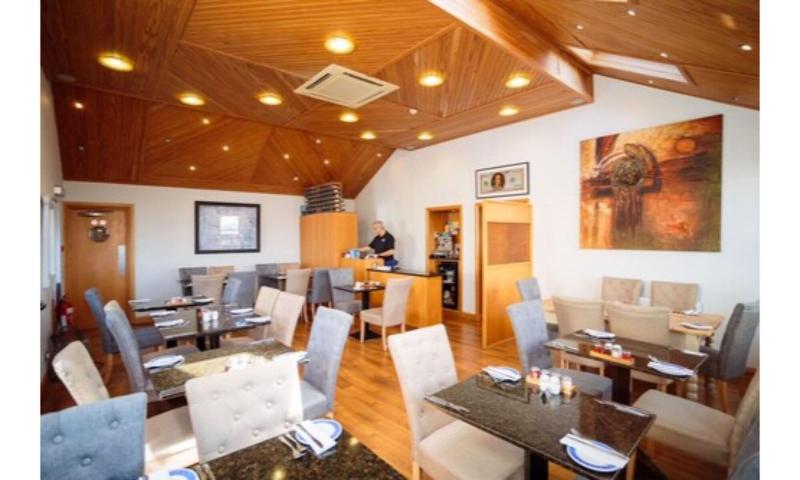 The Waterfront Hotel & Bistro - Restoran
