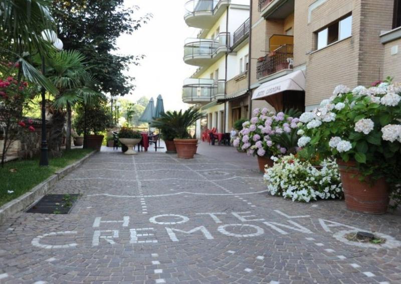 Hotel Cremona - Genel