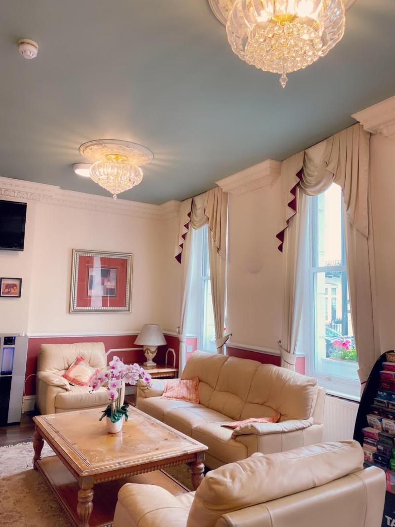 Hyde Park Radnor Hotel - Oda