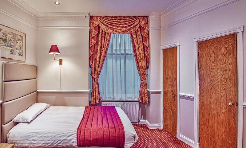 Hyde Park Radnor Hotel - Oda