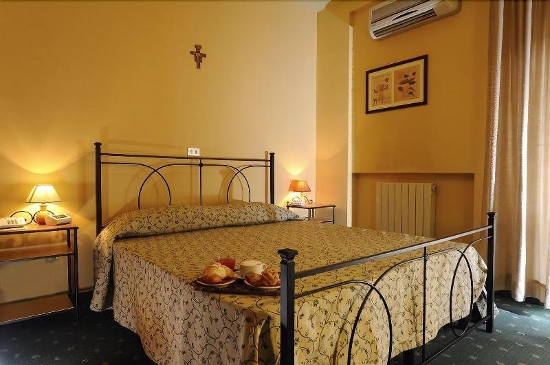 Hotel Trasimeno - Oda