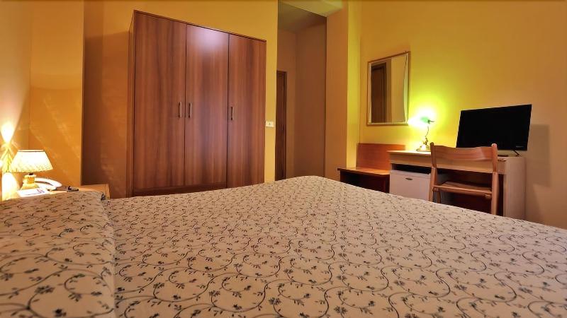 Hotel Trasimeno - Oda