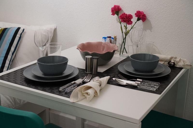 London Queens Apartments - Genel