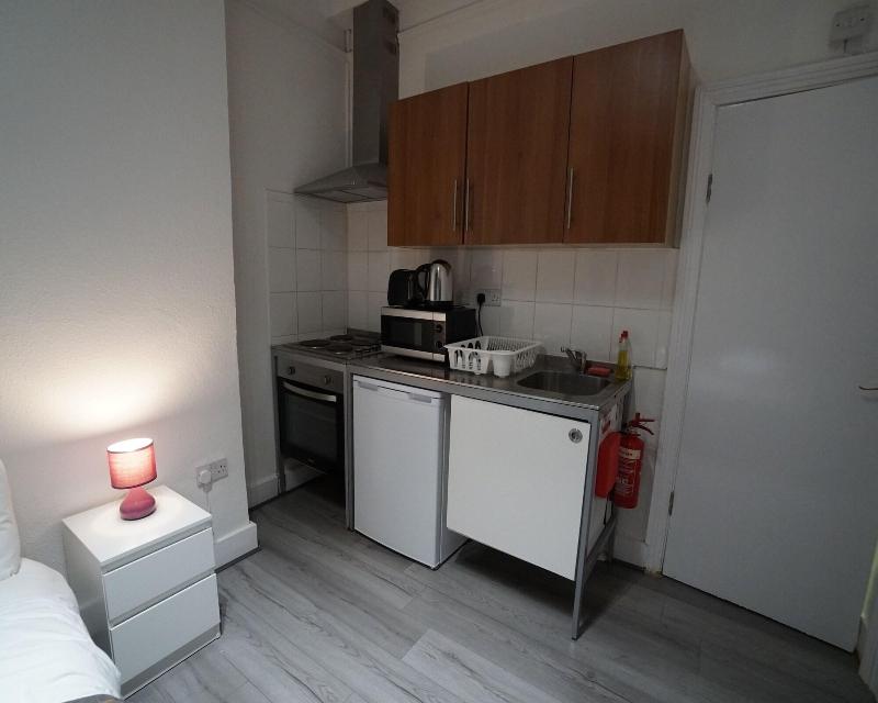London Queens Apartments - Oda