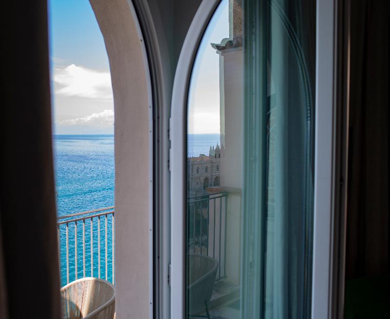 La Dolce Vita a Tropea - Oda