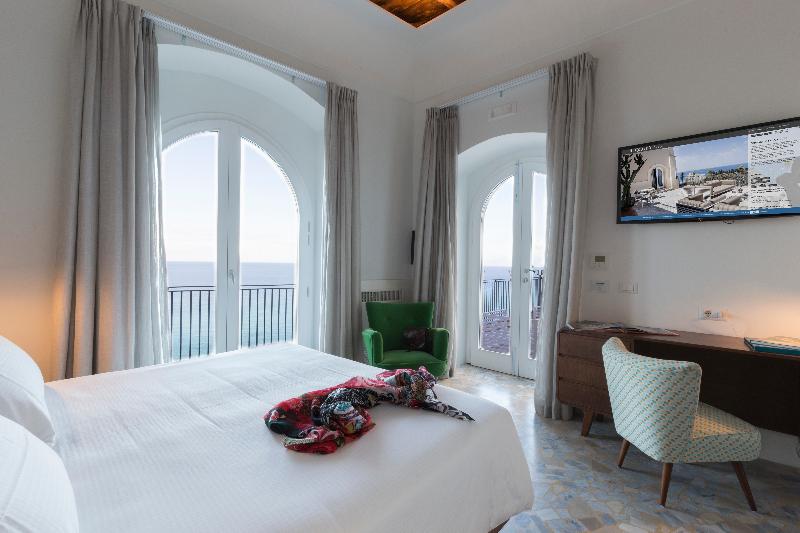 La Dolce Vita a Tropea - Oda
