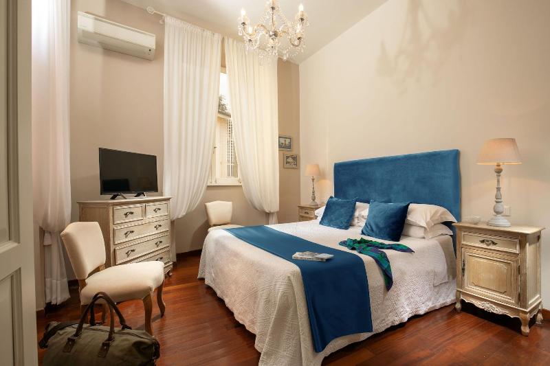 Avignonesi Suites - Daplace Collection - Oda