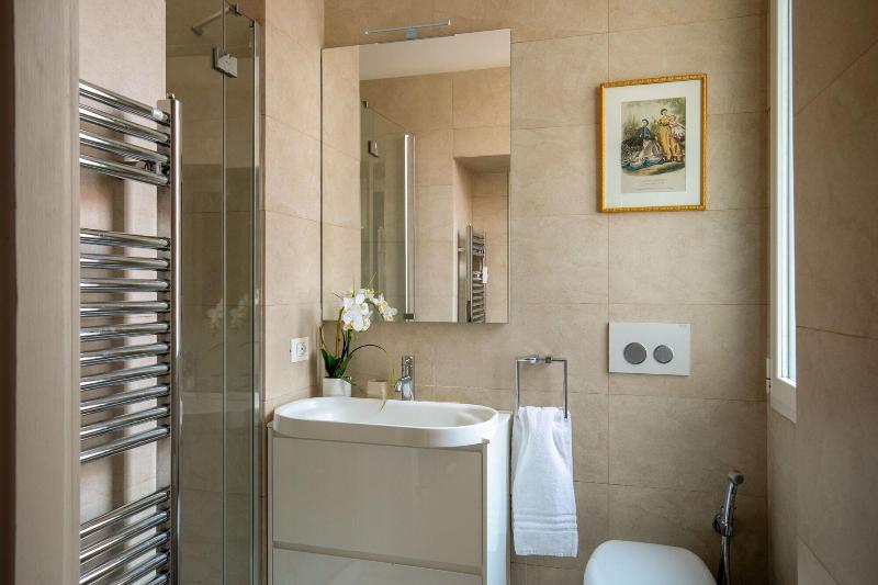 Avignonesi Suites - Daplace Collection - Oda
