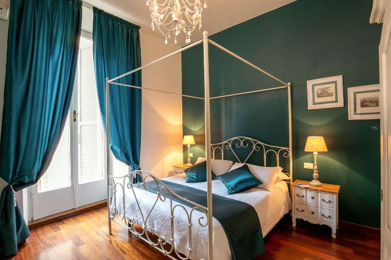 Avignonesi Suites - Daplace Collection - Oda