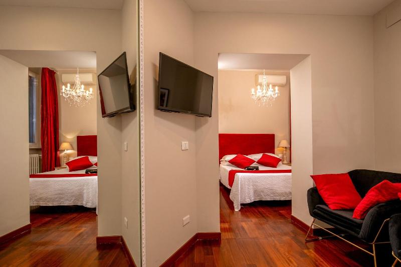 Avignonesi Suites - Daplace Collection - Oda