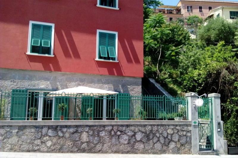 B&B Via delle 5 Terre - Genel