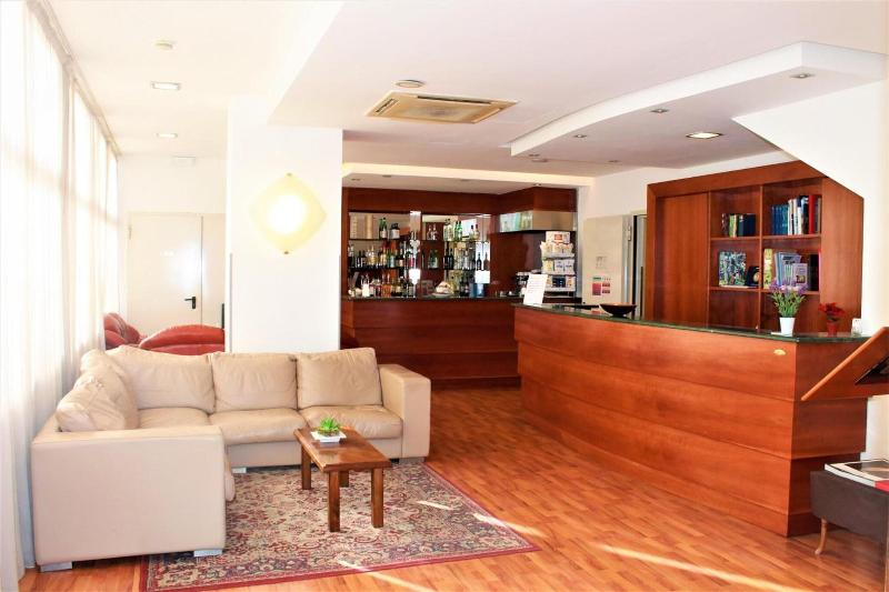 Hotel Santa Lucia - Lobi