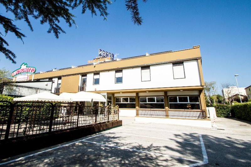 Hotel Santa Lucia - Genel