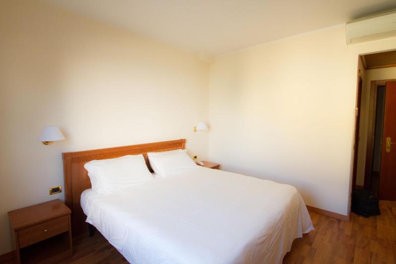 Hotel Santa Lucia - Oda