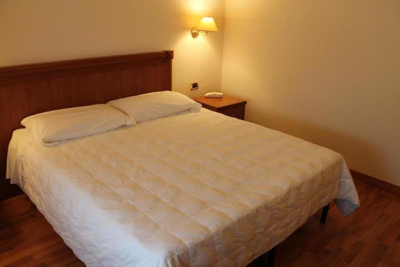 Hotel Santa Lucia - Oda