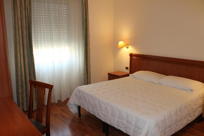 Hotel Santa Lucia - Oda
