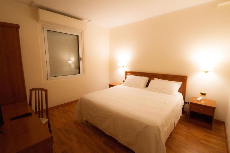 Hotel Santa Lucia - Oda