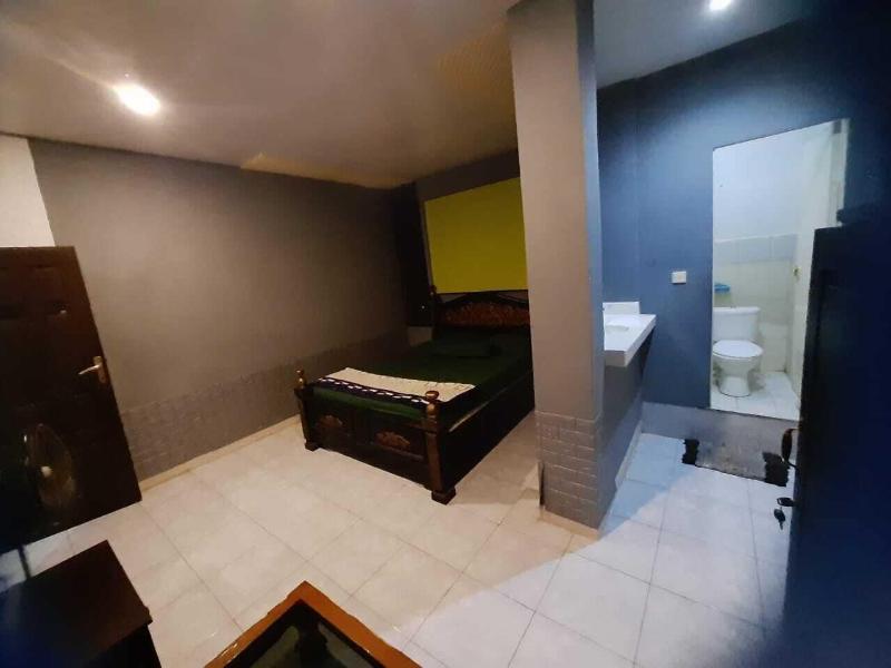 Puri Made 2 Homestay - Oda
