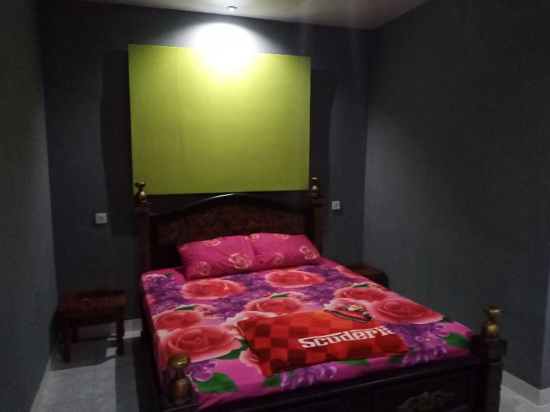 Puri Made 2 Homestay - Oda