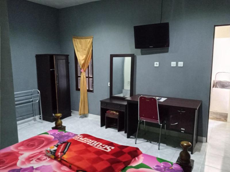 Puri Made 2 Homestay - Oda