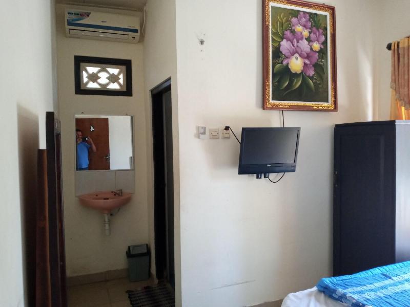 Puri Made 2 Homestay - Oda