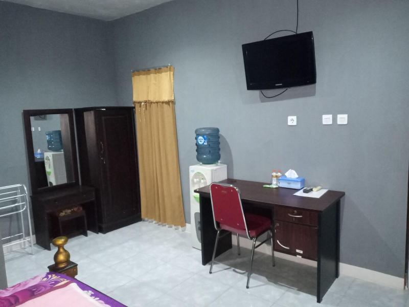 Puri Made 2 Homestay - Oda