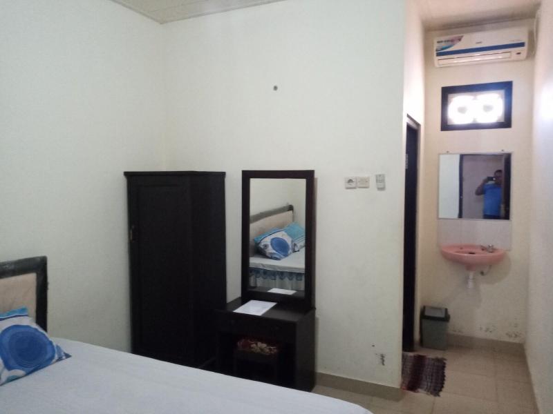 Puri Made 2 Homestay - Oda