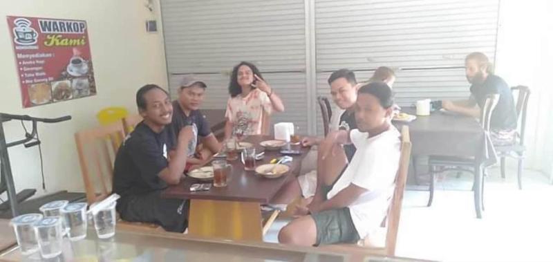 Puri Made 2 Homestay - Restoran