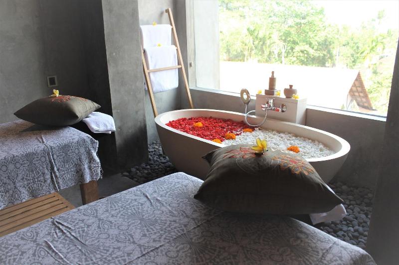 Purana Suite Ubud - Oda