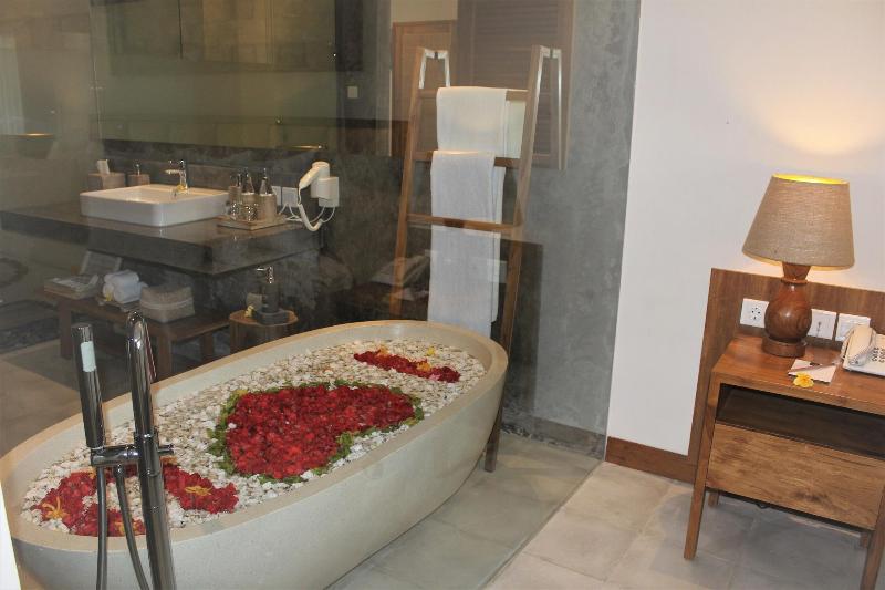 Purana Suite Ubud - Oda