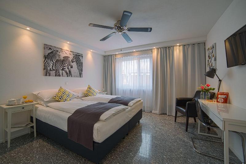Hotel Sursee - Oda