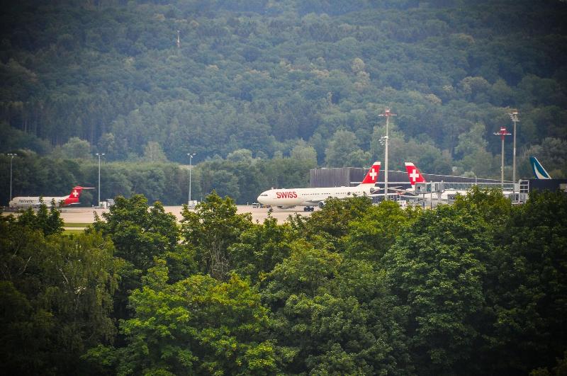 Jet Hotel Zurich Airport - Genel