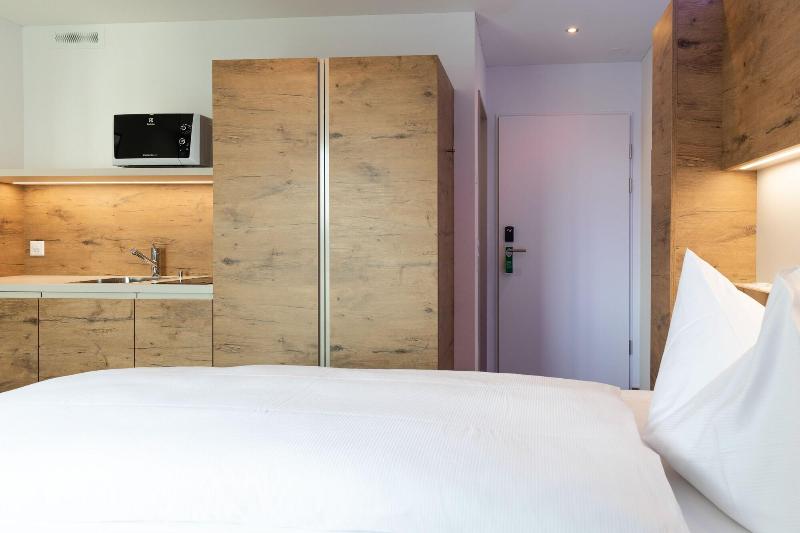 Jet Hotel Zurich Airport - Oda