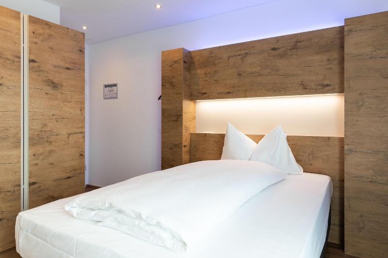 Jet Hotel Zurich Airport - Oda